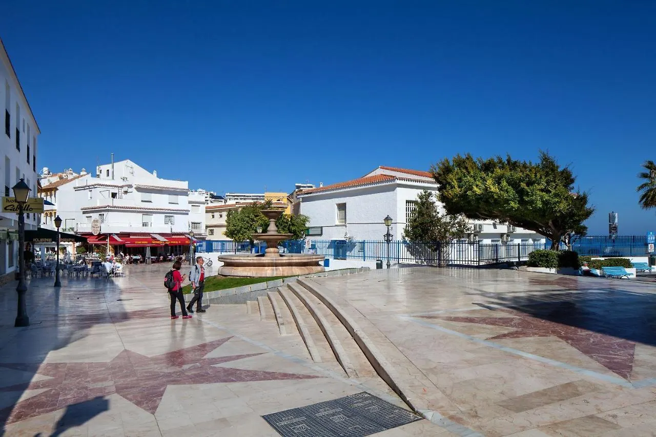 Beautiful Apartment Near The Beach In La Carihuela A Torremolinos 0*,  Espanha
